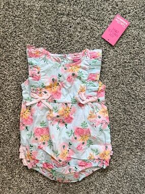 NWT Ruffle Butts Floral Bubble Romper